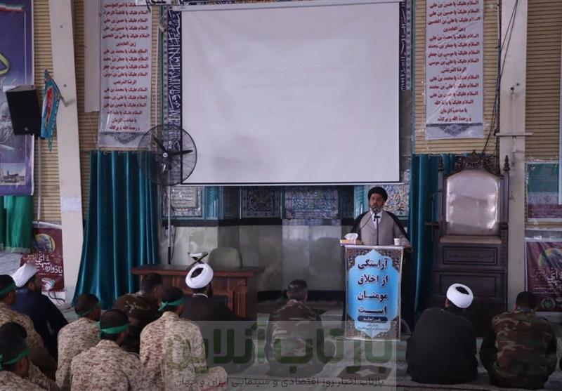 دشمن با تبلیغ سبک زندگی غربی تلاش دارد باورهای جوان ایرانی را سست کند‌