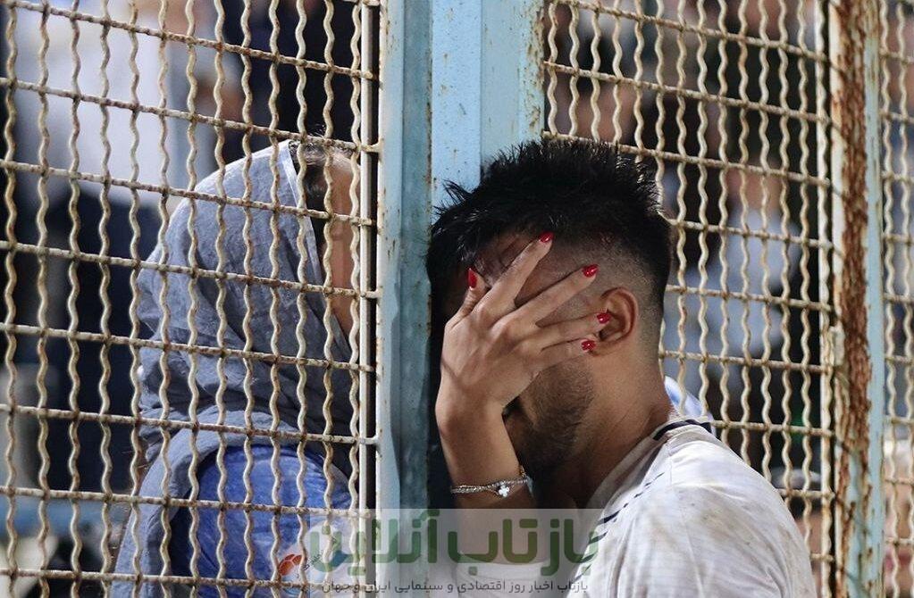 عکس| شادی گل زن و شوهری در بازی ملوان!