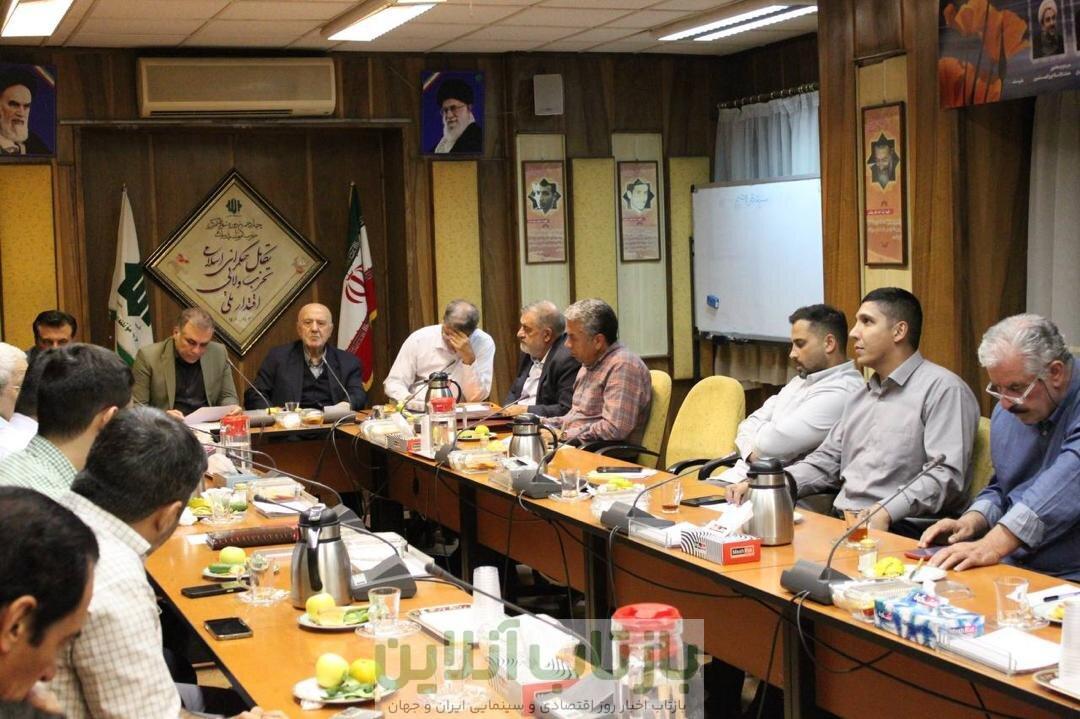 رفعتی: باشگاهها پیش از خرید بازیکن باید مشکلات ورزشگاه را حل کنند
