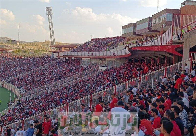 عکس| چمن تازه ورزشگاه یادگار امام زرد شد
