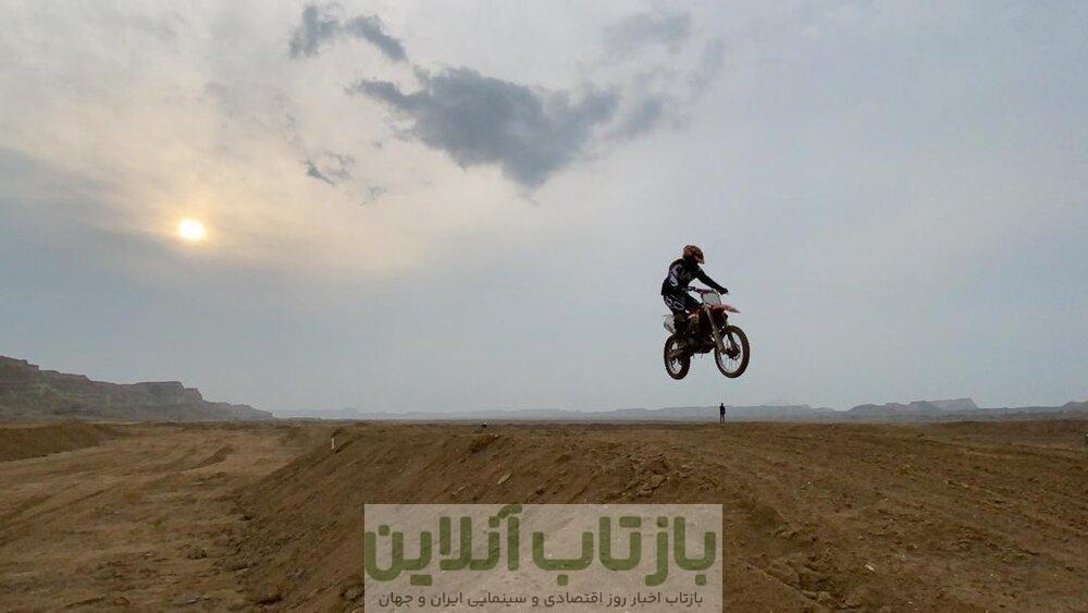 جولان دختران موتورسوار در آزادی