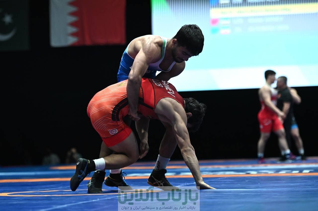 عکس| ملی‌پوشان کشتی فرنگی ایران در خانه خدا