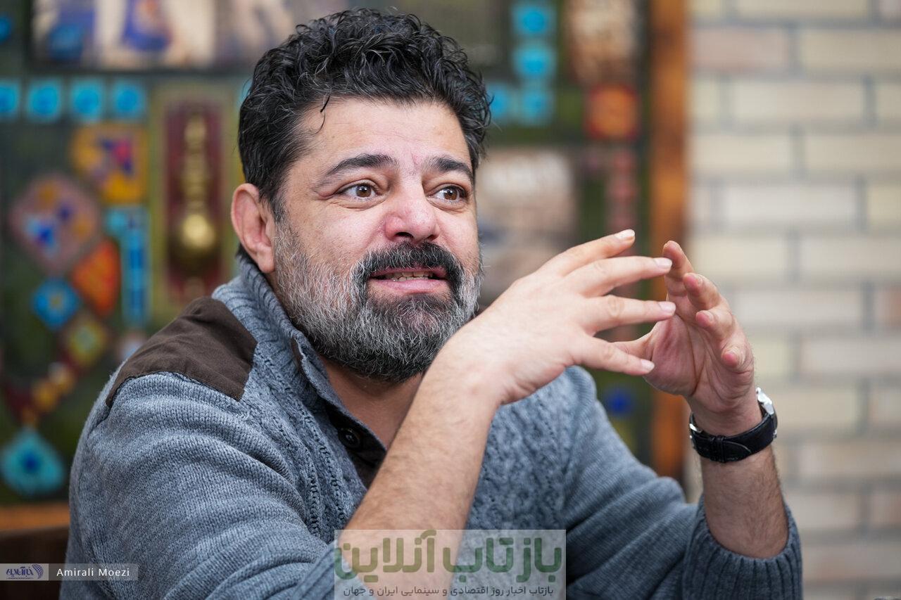 کارگردان سینما و دخترش تراکت پخش‌کن شدند!