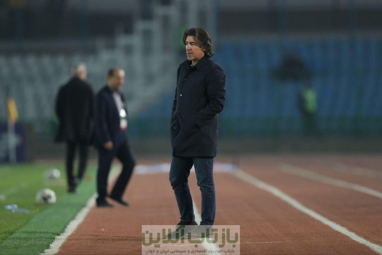 ساپینتو: رفتار آقاسی مرا دیوانه می‌کند/او با این رفتار دیگر نمی‌تواند در رختکن باشد