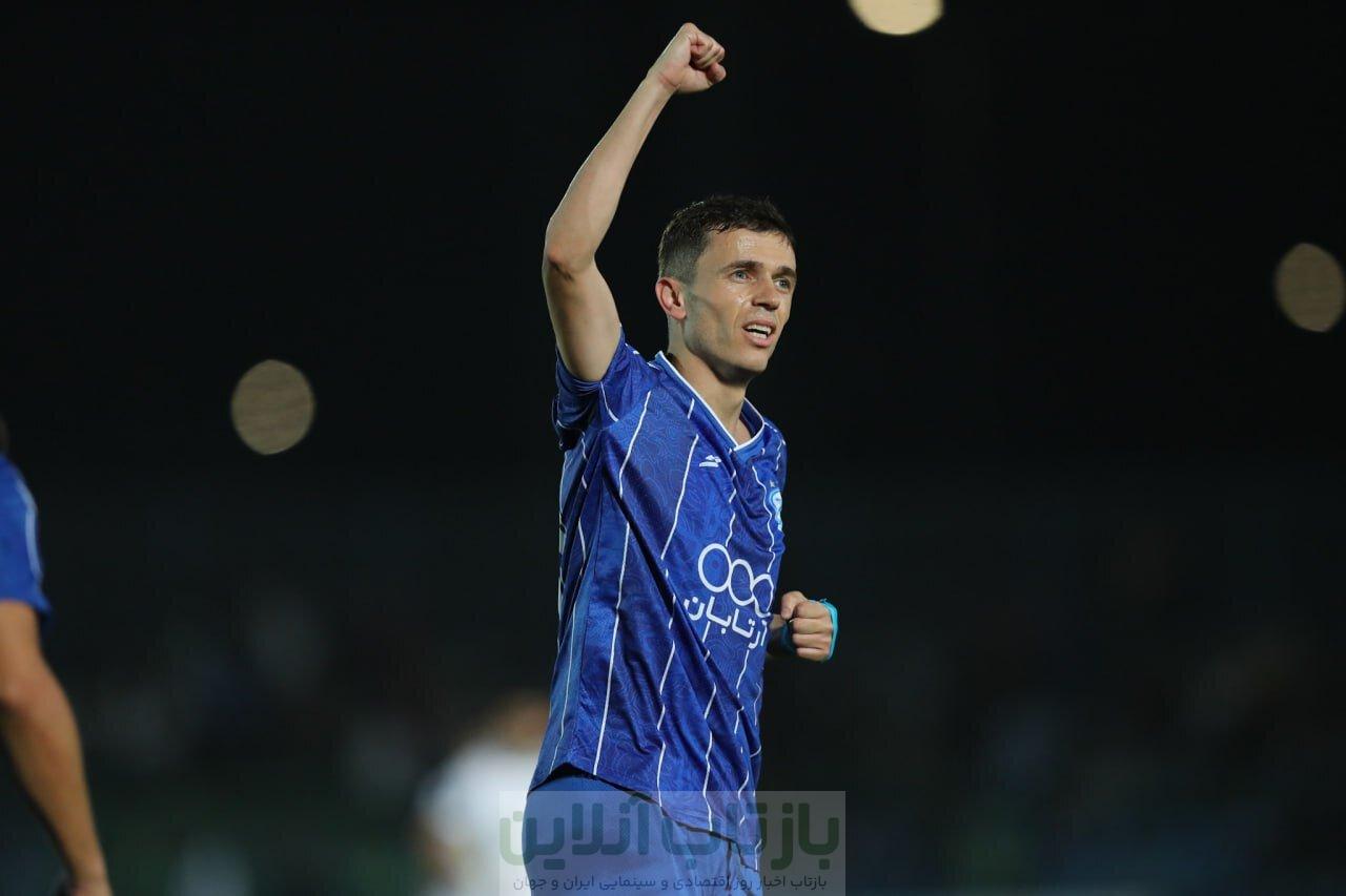 عکس | استوری طعنه‌آمیز ستاره استقلال/ له کردن بادکنک قرمز!