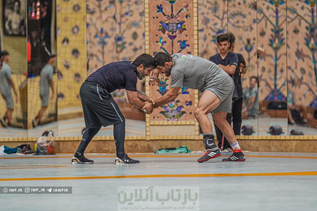 عکس| قهرمان المپیک در جمع قهرمانان دنیا: شما بهترین هستید 1 عکس| قهرمان المپیک در جمع قهرمانان دنیا: شما بهترین هستید