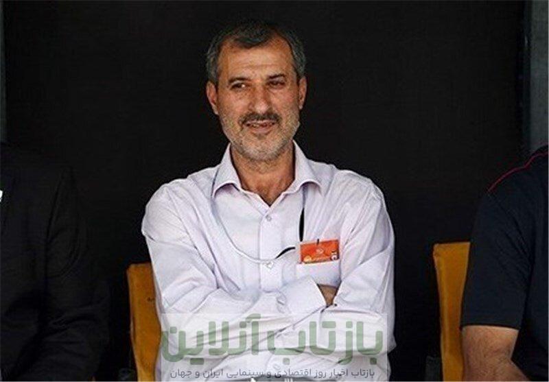 دم دبیر گرم که با گردن کلفتی از دولتی‌ها پول می‌گیرد و خرج ورزش می‌کند