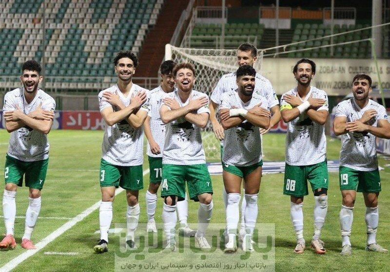 عکس| منجی گاندو روی پوستر فوتبالی