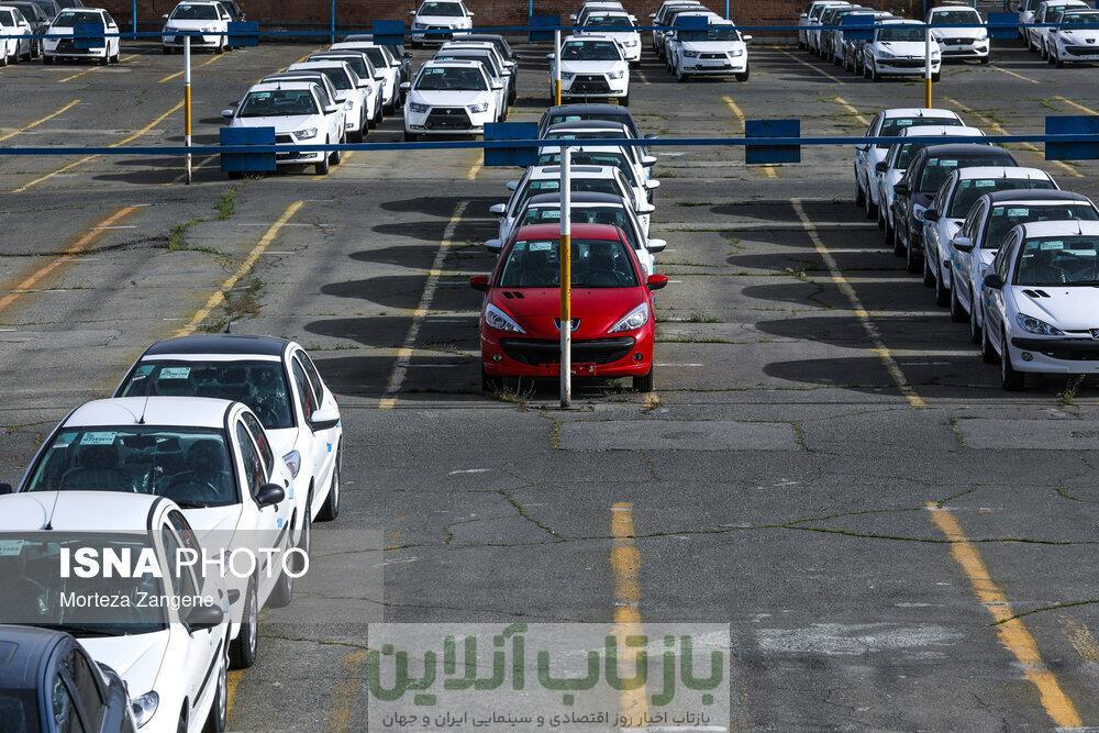 جهش ناگهانی ۱۵۰ تا ۲۰۰ میلیون تومانی قیمت خودرو/ ترمز افزایش قیمت خودرو کشیده می‌شود؟
