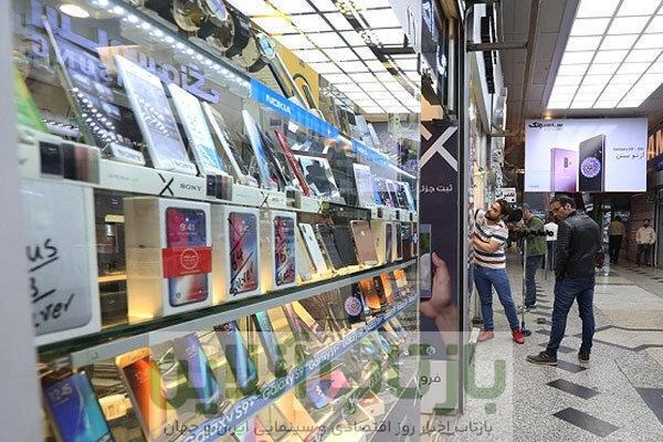 خرید موبایل‌های دست‌دوم اوج گرفت/ فروش موبایل نو از چرخه فروش خارج شد؟