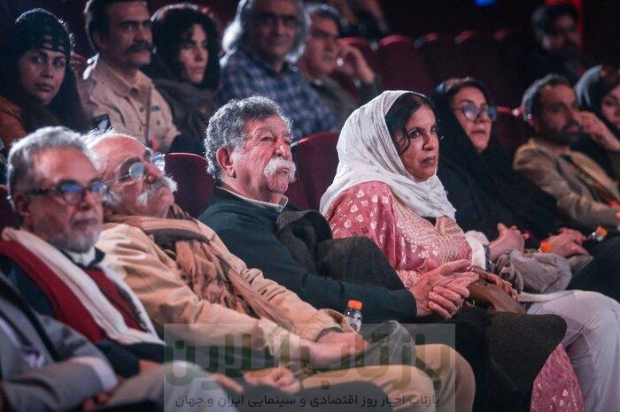 نکوداشت مستندساز عاشق ایران برگزار شد/ اهدای نشان فیروزه سینماحقیقت به فرهاد ورهرام 2 نکوداشت مستندساز عاشق ایران برگزار شد/ اهدای نشان فیروزه سینماحقیقت به فرهاد ورهرام