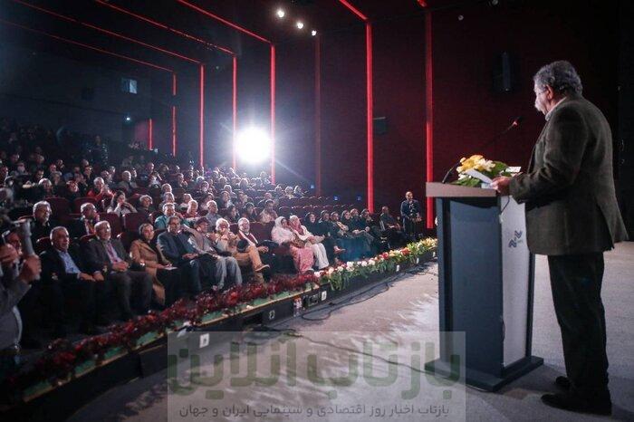 نکوداشت مستندساز عاشق ایران برگزار شد/ اهدای نشان فیروزه سینماحقیقت به فرهاد ورهرام 3 نکوداشت مستندساز عاشق ایران برگزار شد/ اهدای نشان فیروزه سینماحقیقت به فرهاد ورهرام