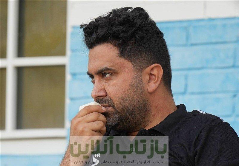 عکس | وضعیت باورنکردنی مربی لیگ برتری کنار زمین؛ مربیگری با ویلچر!