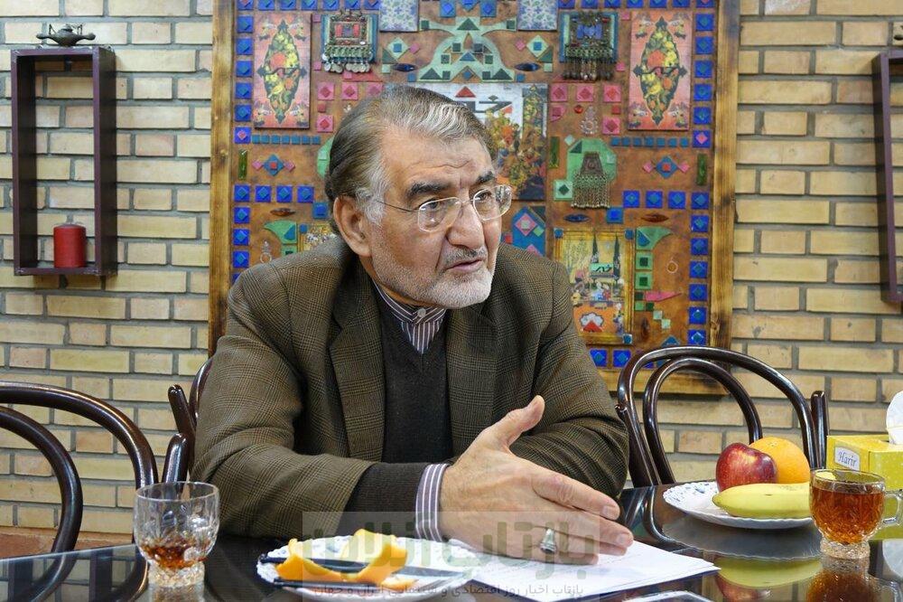 انتقاد آل‌اسحاق از بنزین پنج هزار تومانی/ نرخ سوم بنزین باید حدود ۴۰ تا ۵۰ هزار تومان باشد