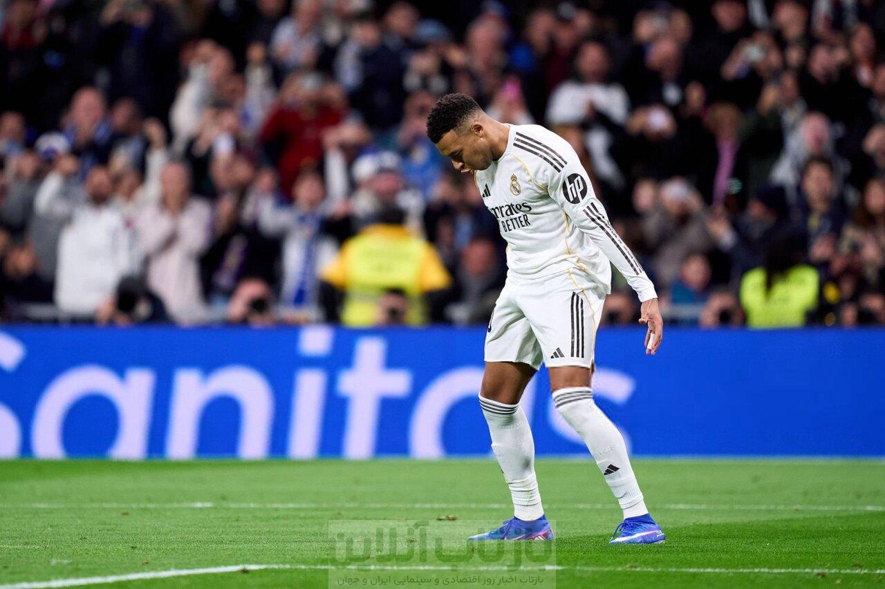 با شادی گل معروف؛ امباپه به کریستیانو رسید! 1 با شادی گل معروف؛ امباپه به کریستیانو رسید!