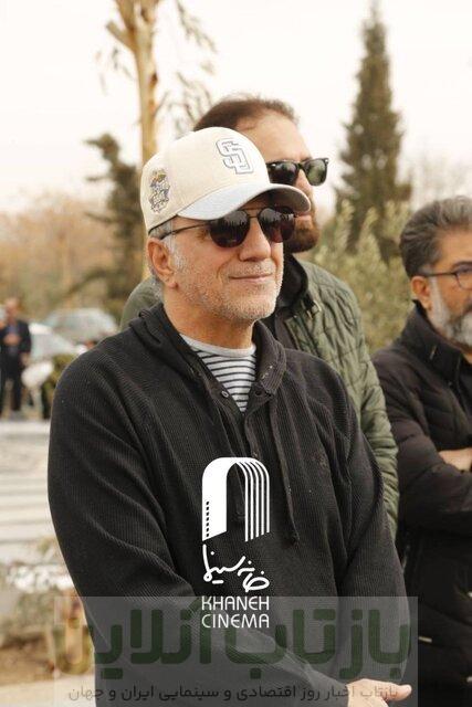 مجید صالحی، حسن فتحی و… در خاکسپاری یک فعال سینما 5 مجید صالحی، حسن فتحی، شمقدری و… در خاکسپاری یک فعال سینما