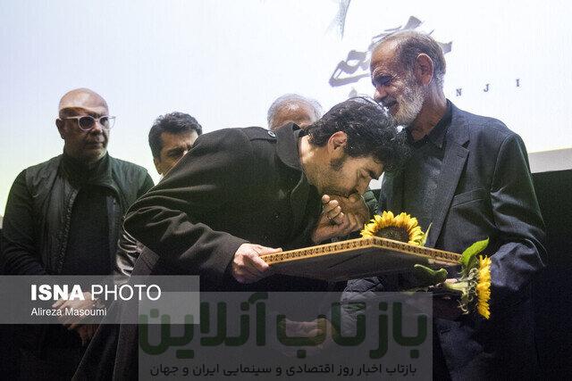 سخنان بهرام افشاری، شهاب حسینی و همایون اسعدیان در یادبود جواد گنجی، از جانباختگان اعتراضات دیماه 5 سخنان بهرام افشاری، شهاب حسینی و همایون اسعدیان در یادبود جواد گنجی، از جانباختگان اعتراضات دیماه