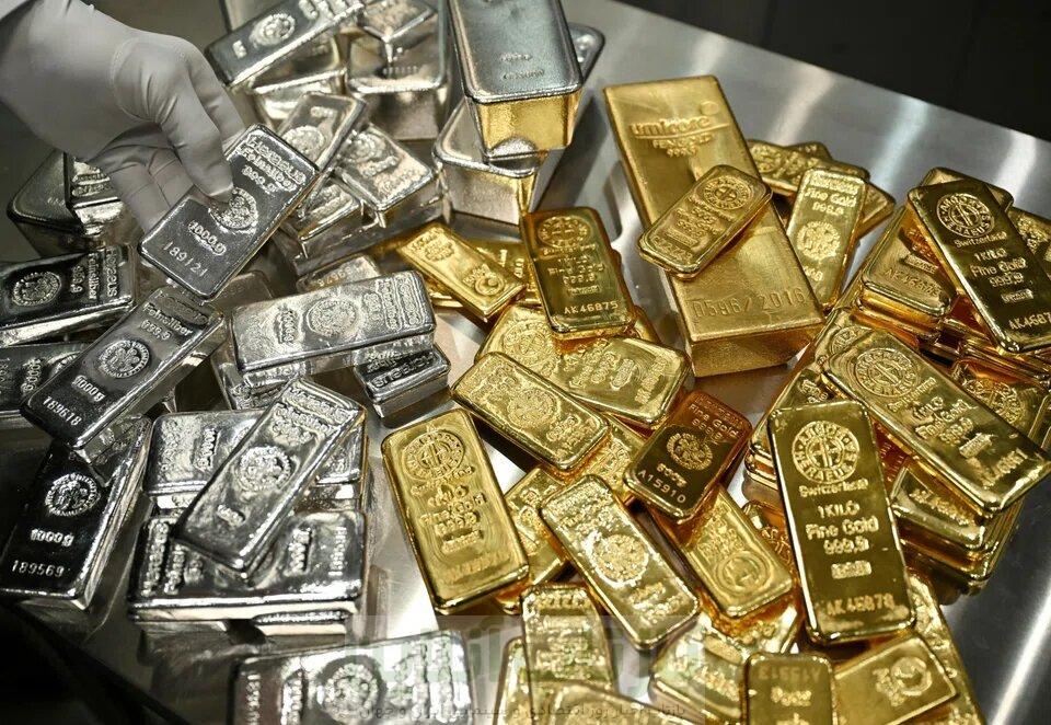 آرامش نقره در روز گرانی دلار و طلا 1 آرامش نقره در روز گرانی دلار و طلا