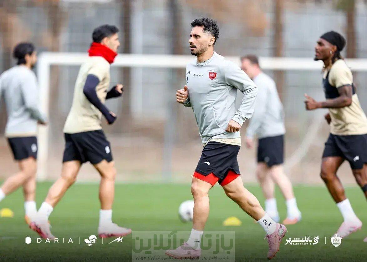 عکس| سورپرایز ویژه اوسمار برای جدال سیرجان 1 عکس| سورپرایز ویژه اوسمار برای جدال سیرجان