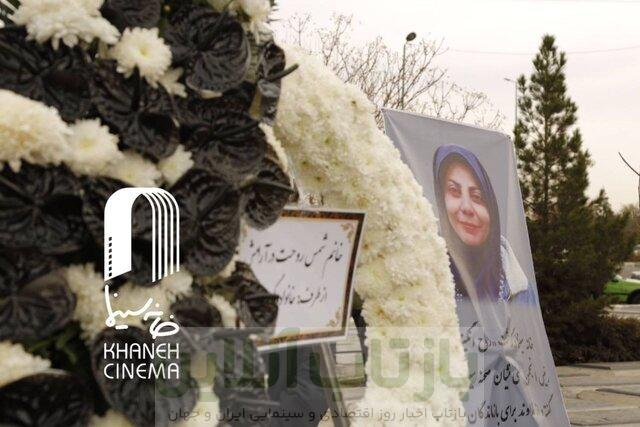 مجید صالحی، حسن فتحی و… در خاکسپاری یک فعال سینما 1 مجید صالحی، حسن فتحی، شمقدری و… در خاکسپاری یک فعال سینما