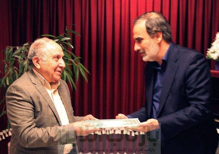 دیدار با سه معلم پیشکسوت هنر/ تاریخ شفاهی هنرستان هنرهای زیبای تهران گردآوری شود 2 دیدار با سه معلم پیشکسوت هنر/ تاریخ شفاهی هنرستان هنرهای زیبای تهران گردآوری شود