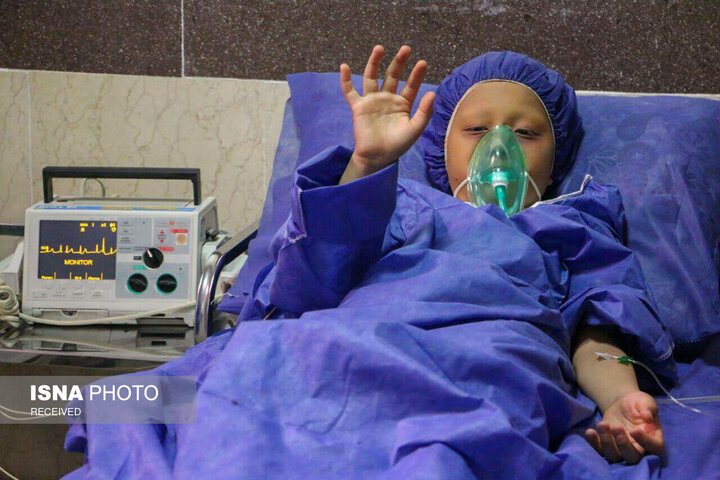«برسد به دست مالدینی»؛ وقتی مهاجرت با فوتبال و بیماری گره میخورد 2 مهاجرت، فوتبال و دردهای یک زن تنها در غربت