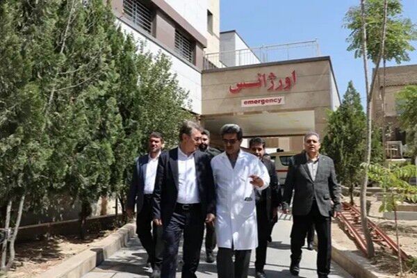 تاکید ناصحی بر پوشش بیمه ای داروهای مورد نیاز بیماران 1 تاکید ناصحی بر پوشش بیمه ای داروهای مورد نیاز بیماران