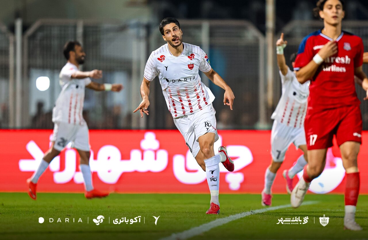 برد ارزشمند پرسپولیس در قائمشهر؛ صدر جدول دوباره قرمز شد 1 برد ارزشمند پرسپولیس در قائمشهر؛ صدر جدول دوباره قرمز شد